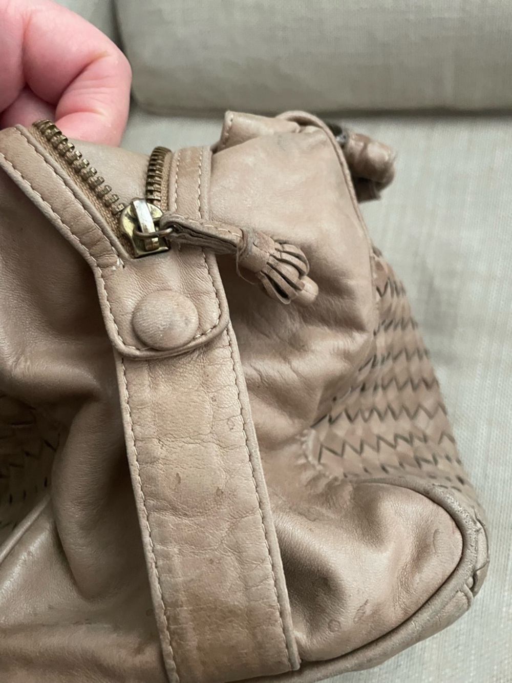 Bottega Veneta Intrecciato Leather Shoulder Bag in Taupe - Picture 3 of 16
